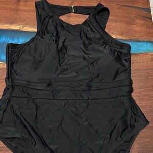 Shade & Shore Black One Piece Swimsuit